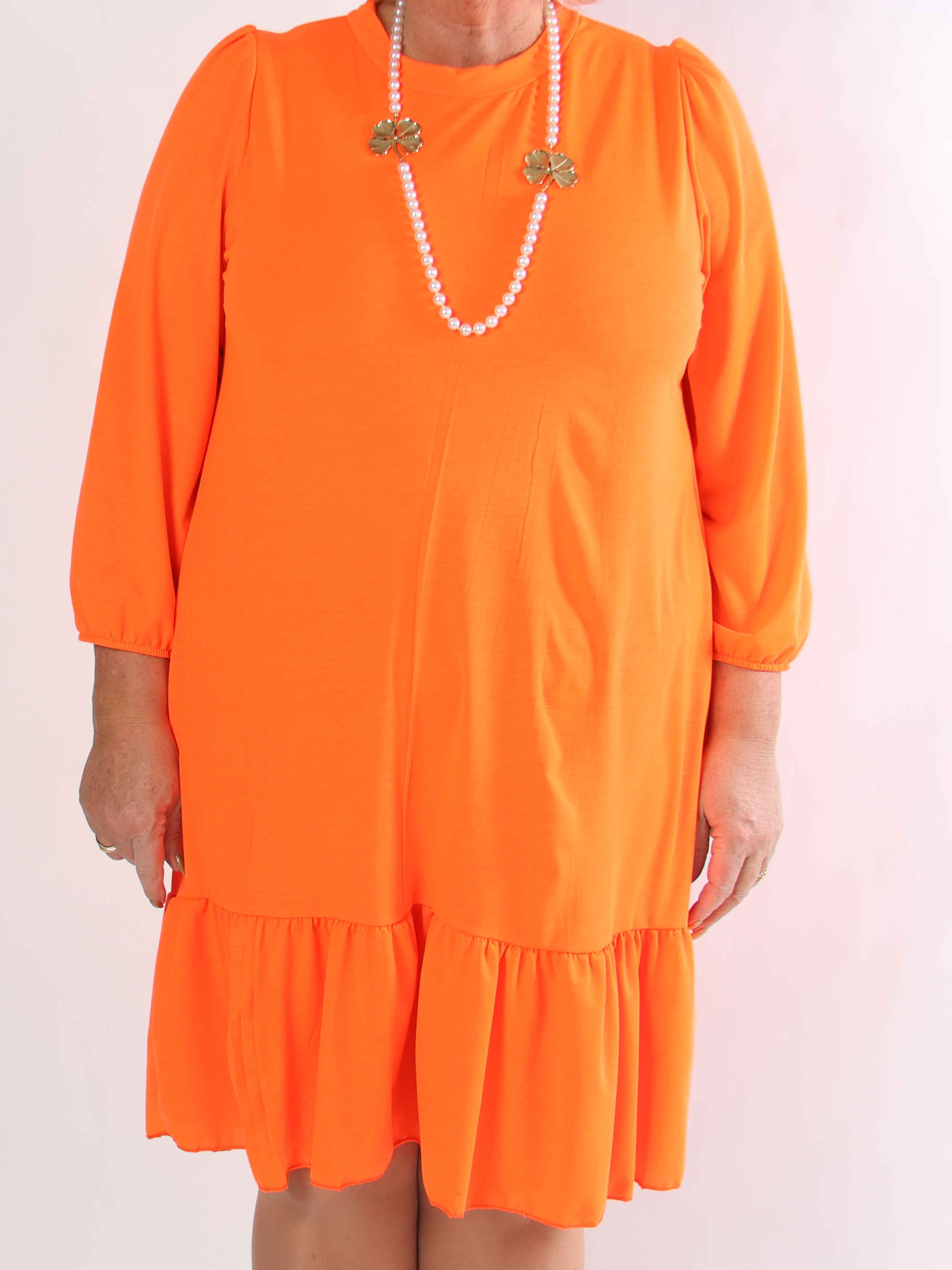 Zafira - Plus size joggingkjole i bomuld med sød flæsekant